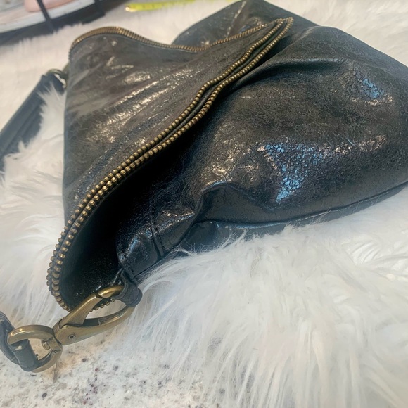 Matt & Mat Black Vegan Leather Zippered Bag Purse - Picture 6 of 9